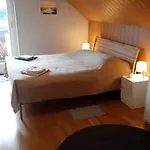 Rooming Mit Seeblick アパート